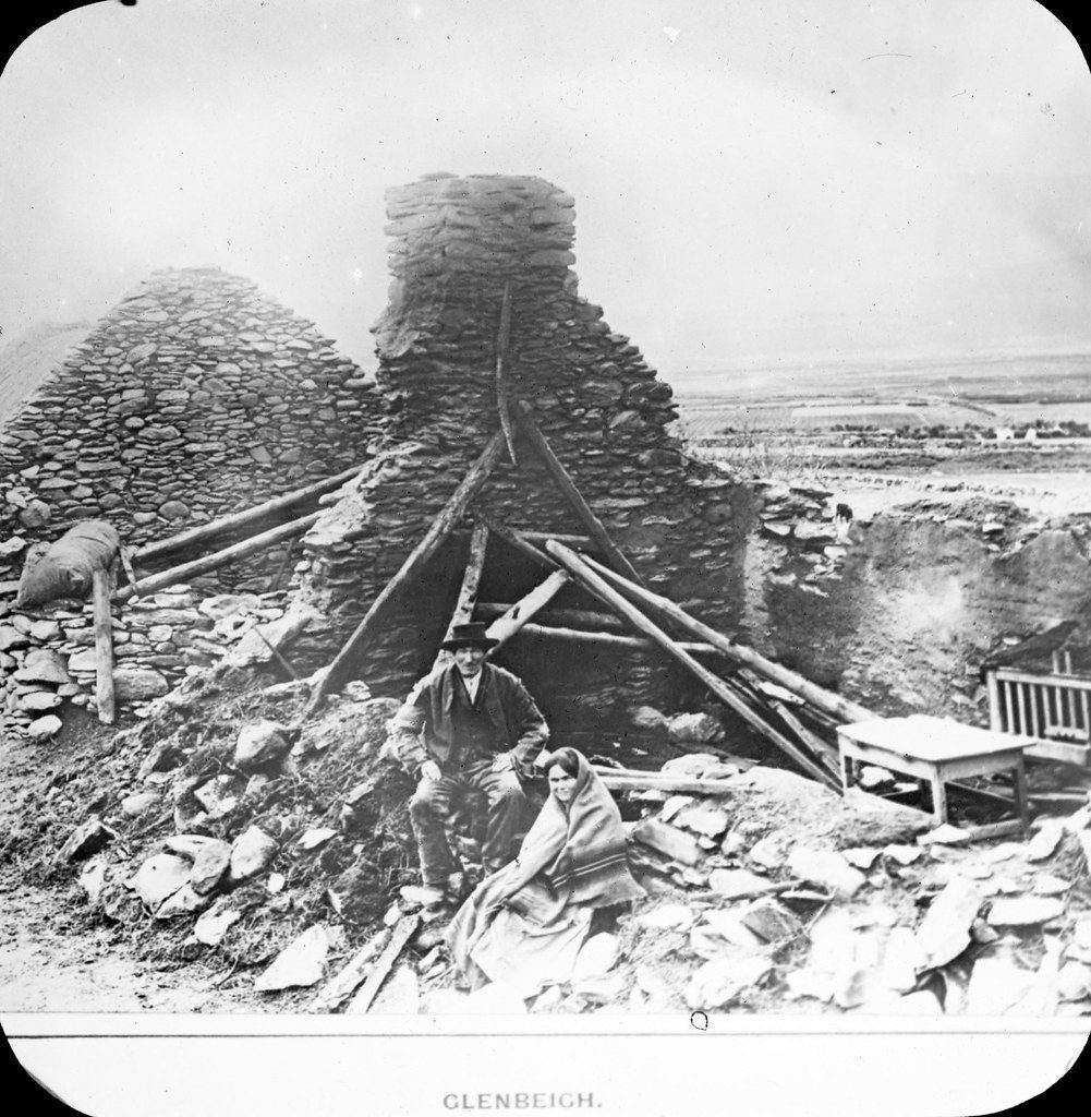A Cottage in Ruins, Glenbeigh, about 1890–1910